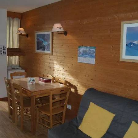 Appartamento V Du Bachat Joubarbes A By Interhome Chamrousse